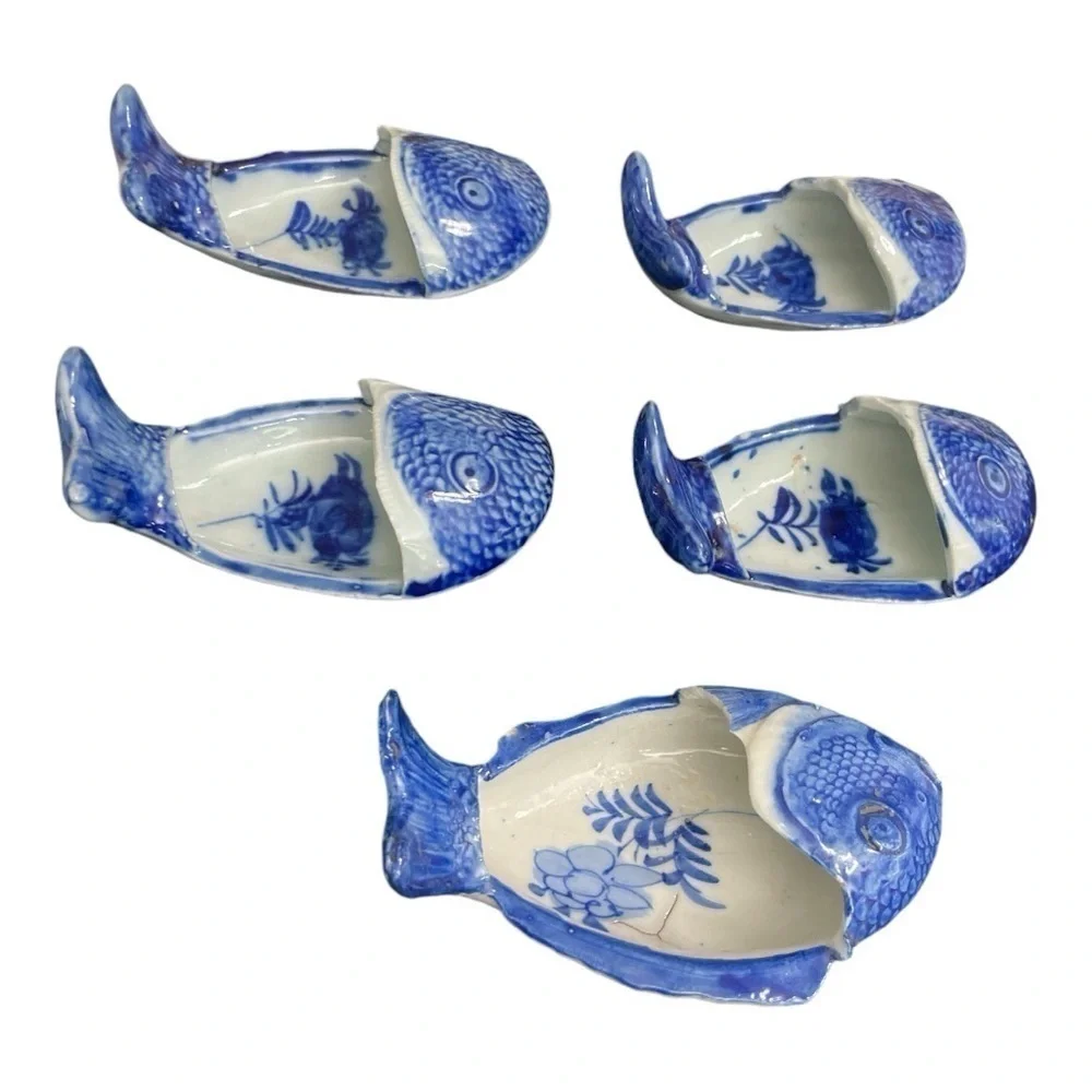 Antique Meiji Japanese Blue White Imari Fish Brush Washers Set of 5 c1890